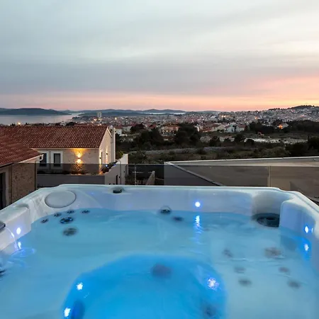 Vila Luxury Sky *